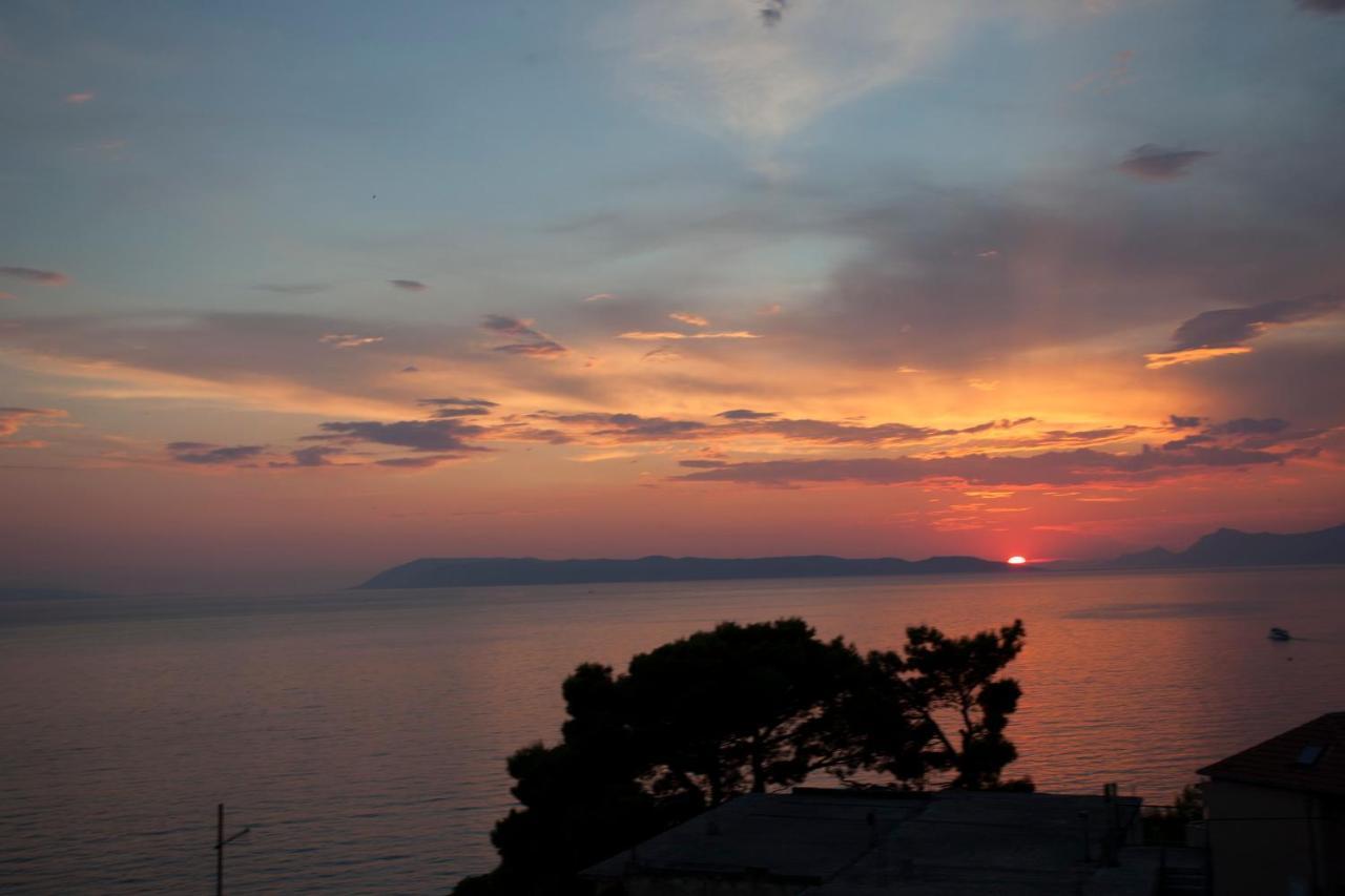 Aparthotel Villa Mozart Podgora Exterior foto