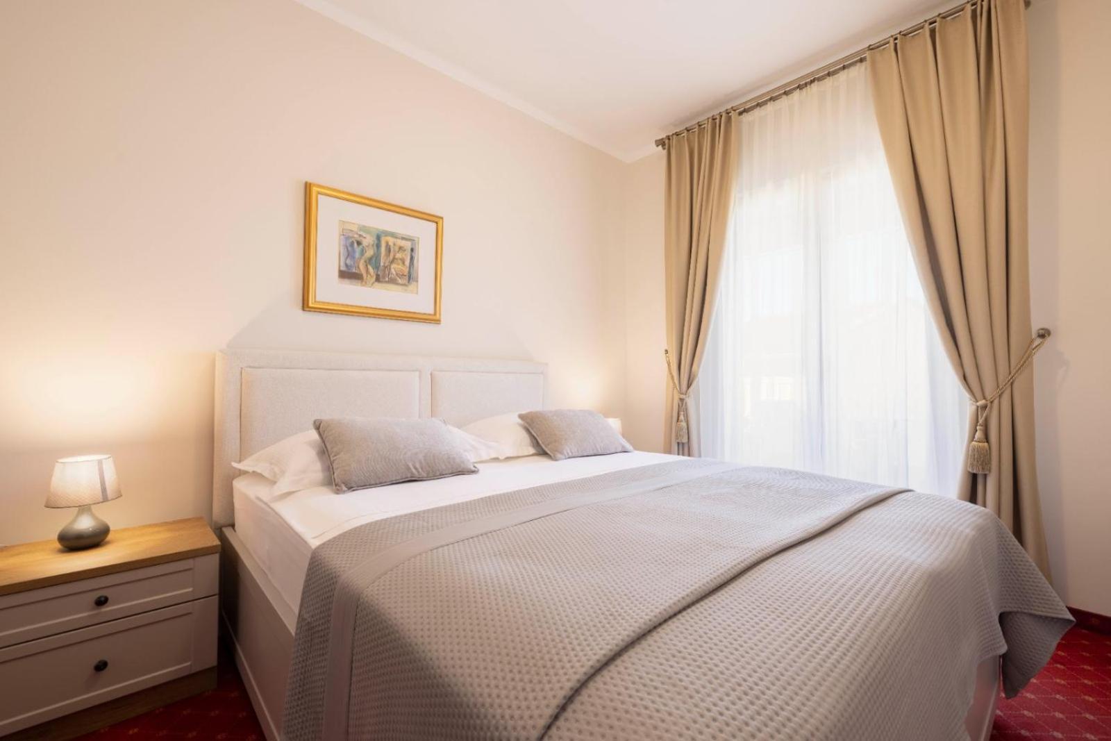 Aparthotel Villa Mozart Podgora Exterior foto