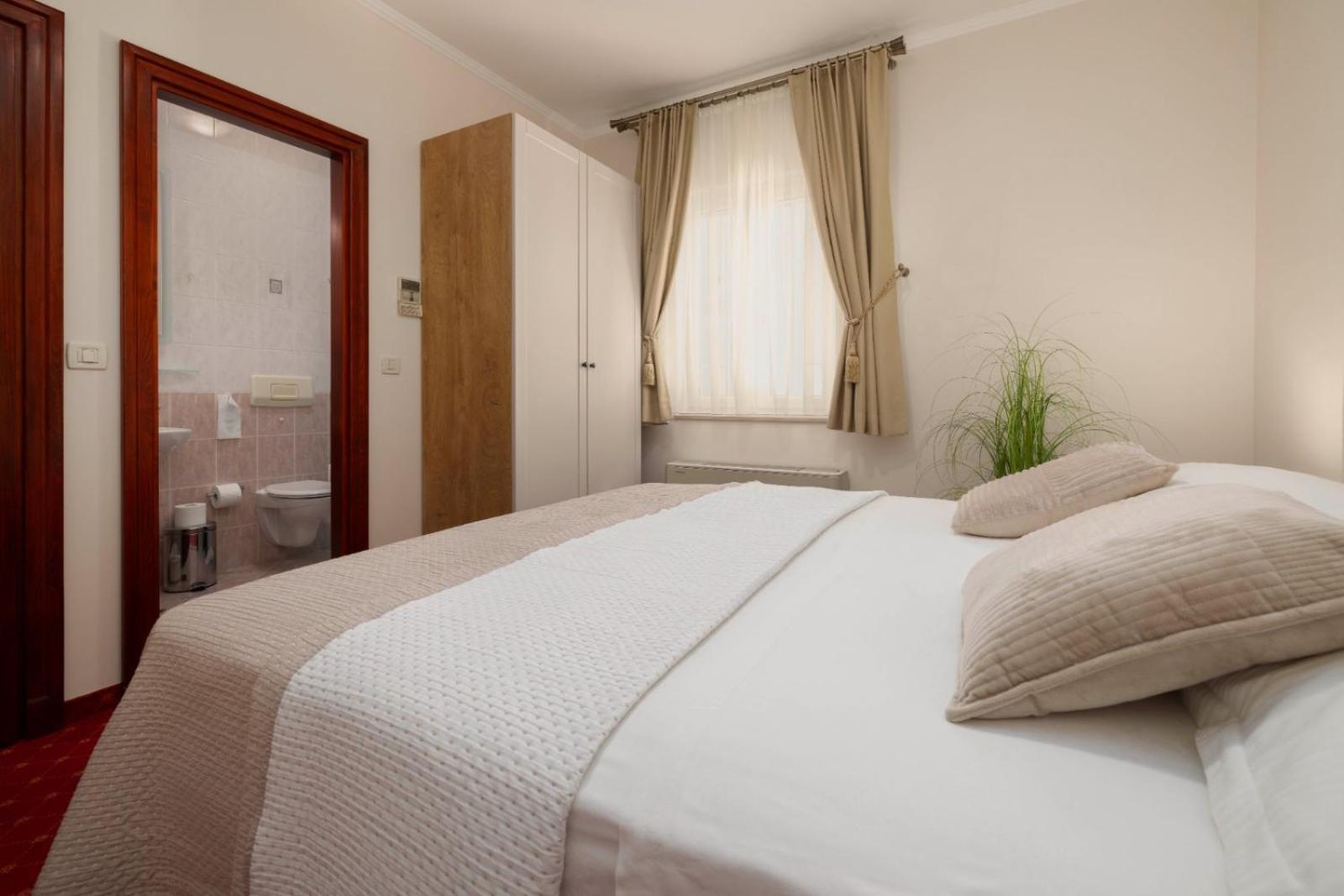 Aparthotel Villa Mozart Podgora Exterior foto